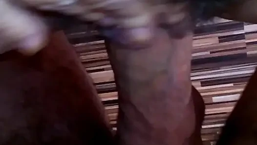 Kendi ev yapımı bakış açısı pornomuz... Elbette bizim yolumuza gitti.