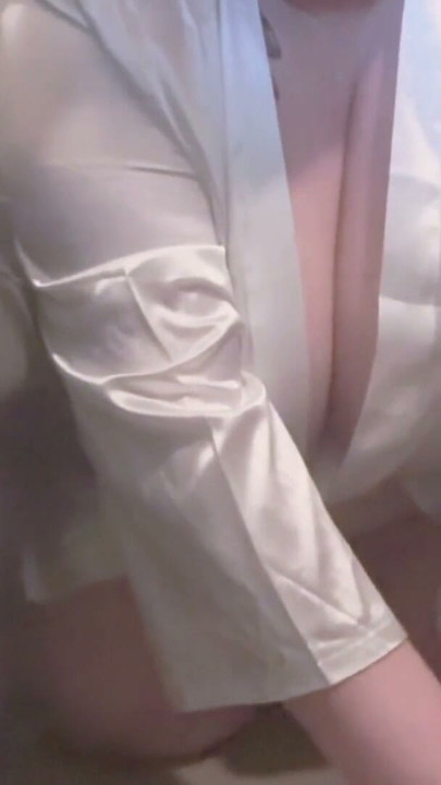 Stuck and Flashing BBW | Clip 1
