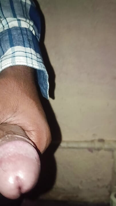 मुलगा मस्टरब्रशन हातात उतरला