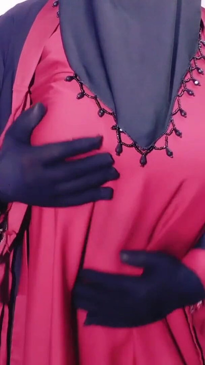 Šef kancelarije provodi noć sa indijskom prelepom ženom | Klip 1