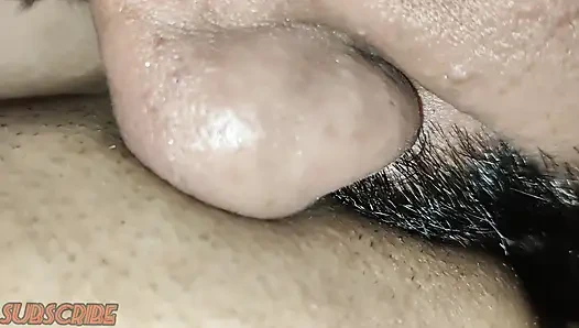 Die freundin meines mannes fickt mich hart und leckt meine muschi für sqirt