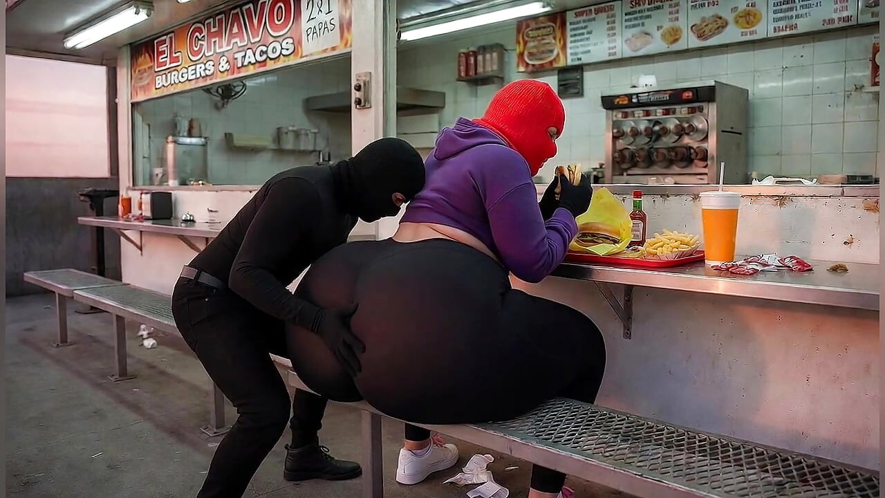 Big Ass Girl Eating Fast Food Gets Her Butt Touched in Public