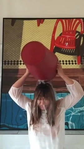 Simone Thomalla zeigt Nippel