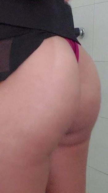 Bhabhi India Jossy mencuba pakaian dan ketat untuk keluar ke parti hallowen | Klip 1