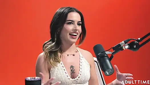Titreme Kraliçesi Chanel Camryn | Adult Time Podcast