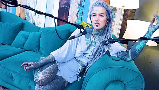 Aku lagi ngomongin tentang s - shame - asmr podcast sfw lagi ngobrol sama model tato rambut gimbal gotik