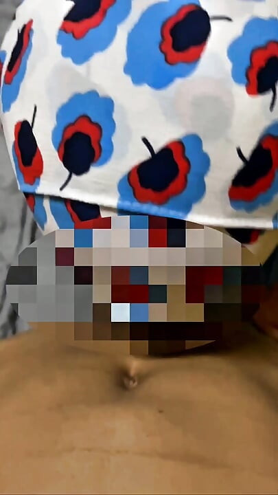 فتاة ماليزية تمص زب كبير