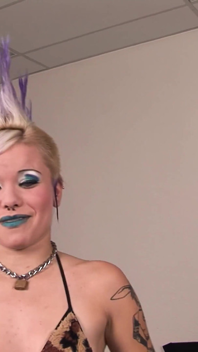 Goth Punk Daisy Tanks Gushes