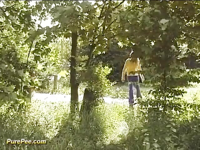 Mädel in pissehosen erwischt