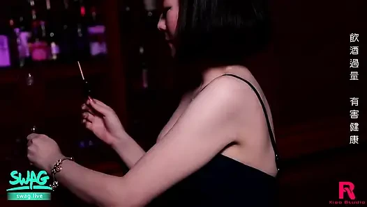 Azgın seksi Asyalı kızlar tek başına