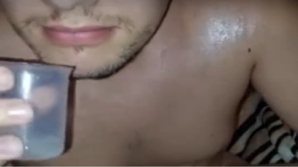 Cum collecting challenge Pt 1: Oiled thick boi cums 4 times in a cup