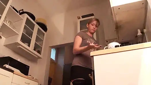 Давка еды, пока выпить кофе