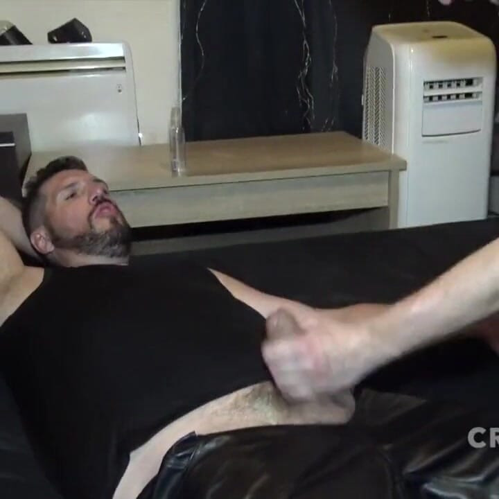 the straight curious Ray Dixon fucked raw by bear Xxl