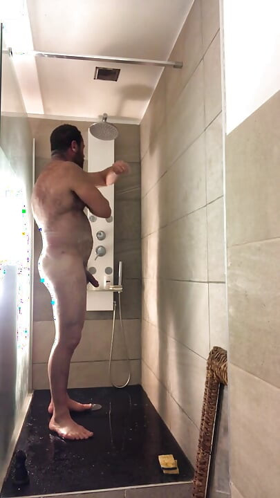 FrenchBear Shower