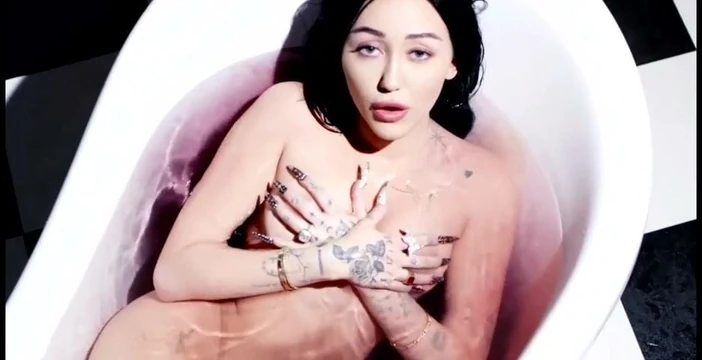 Noah Cyrus All Three (Edited)