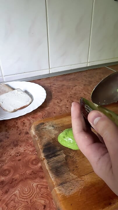 Πρωινό πρωινό με ζουμερό ανδρικό γάλα
