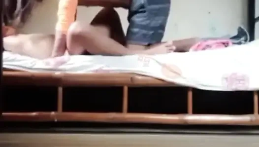 Gerll Melakukan Yang Terbaik