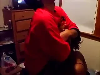 Hood Sista Gets Facefucked