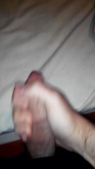 Cumming on my bed in the Morning