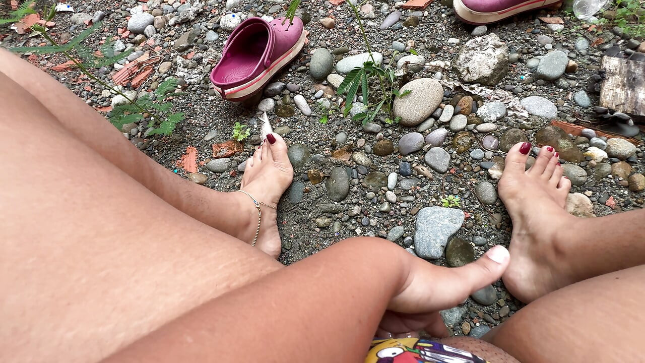 Masturbating in Public Excites Me.