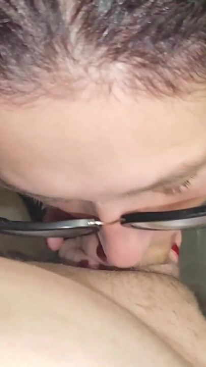 Amatör olgun orta yaşlı seksi kadın ıslak sakso çekiyor ve ağzına boşalıyor | Klip 1