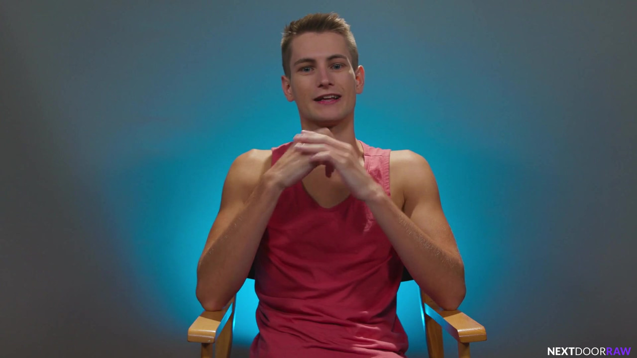 华丽的twnk性感翻转乱搞现实生活中的tatted BF大屁股