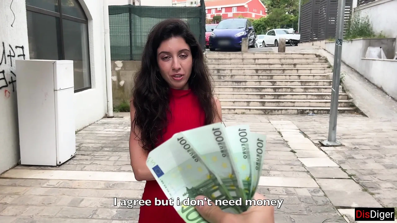 香港玩街头游戏并获得诱人的报价 - 深喉，粗暴性爱和中出