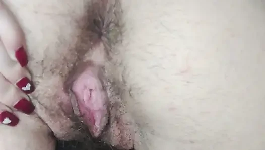 Closeup pantat dan memek berbulu