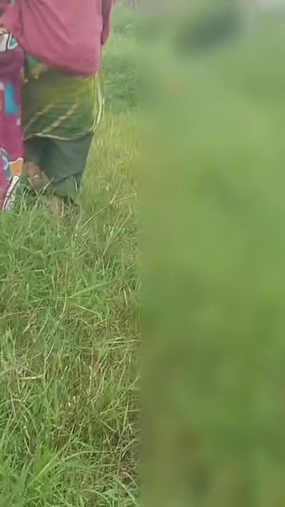 Memorable moment from "The mood of the sister-in-law who is walking in the open forest fields becomes to get rid of the"