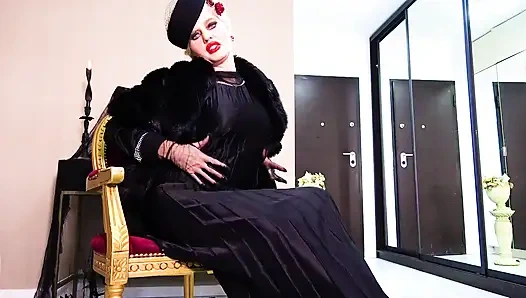 Женское доминирование Made2Kiss