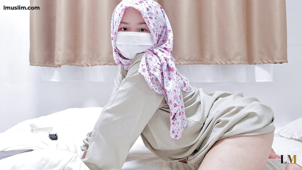 POV: Your Shy Hijabi Crush Ask You To Record Her In This Playful Mood