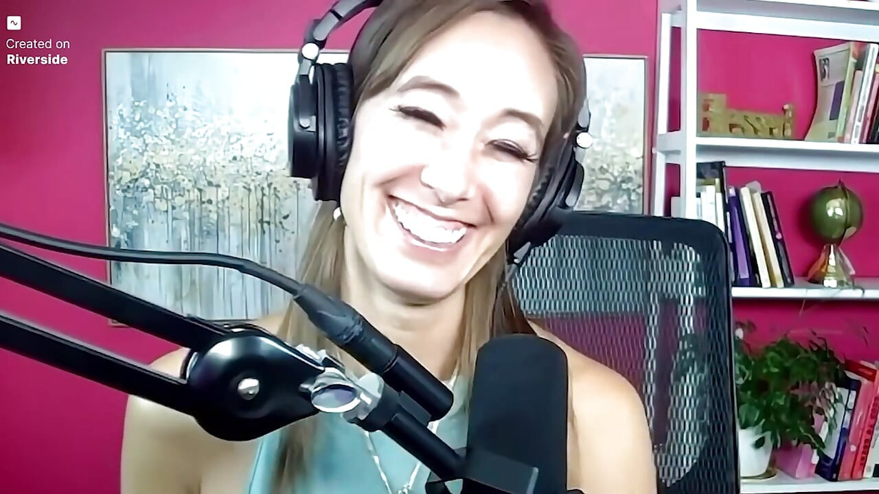 Trikepatrol interview - Christy Love (pastoor, volwassen artiest en komedie!)