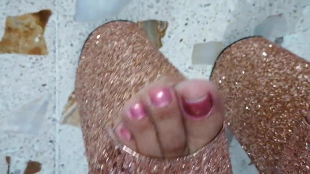 girl in stripper highest heels