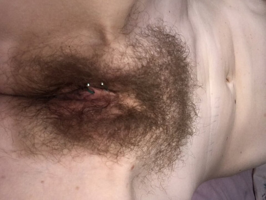 Hot happy hippy hairy stepmom uses fav toy to have an epic wank but was so fucking horny she forgot to set up properly