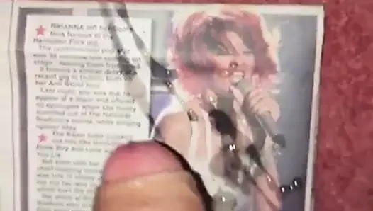Rihanna boşalıyor 3