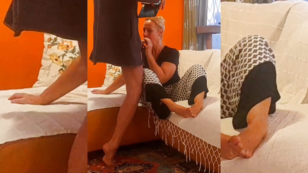 Esposa Loira Amadora Madura Gosta De Sexo Oral Entre Um Caminho E Outro