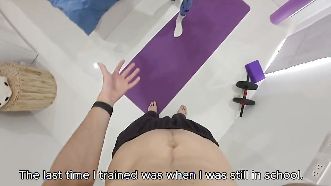 O instrutor de yoga acabou sendo um amador de BDSM