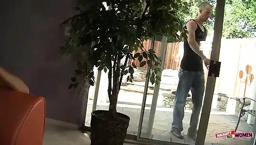 Tanya tate dan teagan summers bekerja sama dan menunggangi kontol ngaceng cowok ini