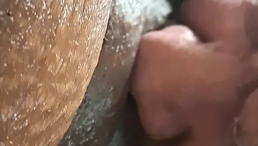 Little Blue Nasty izlenmeyi seviyor