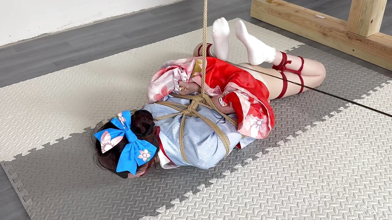 The Climax Version of Wearing a Kimono on a Sunny Day