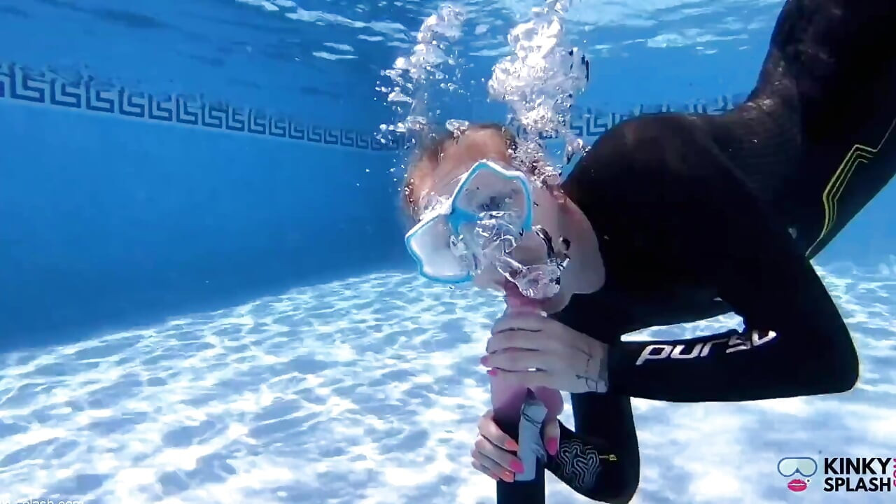 Underwater Blowjob Challenge - Gagging on My Sinking Dildo