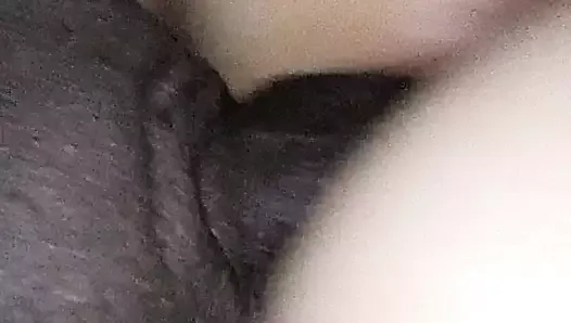 Big ass MILF got great orgasm while getting the leak fixed