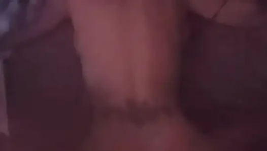Stiefschwester liebt diesen riesigen schwanz.