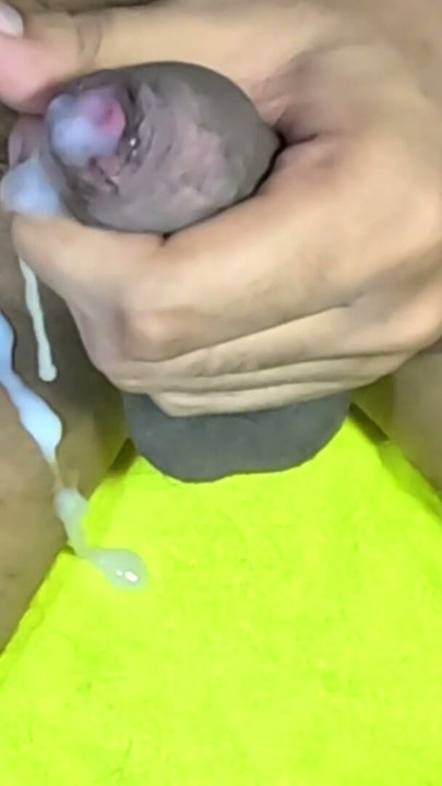 Masturbating and jerking off loads of cum | Clip 3