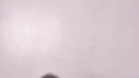 Teman sekamarku enak di ranjang