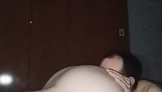 Aku makan mentimunnya dan dia menempatkanku dalam 3 posisi