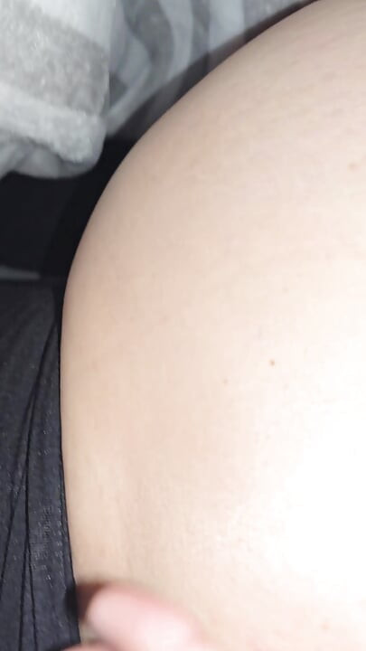 布団の下のリアルなセックス