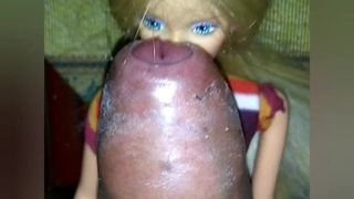 Boneca Barbie ejaculação facial 01