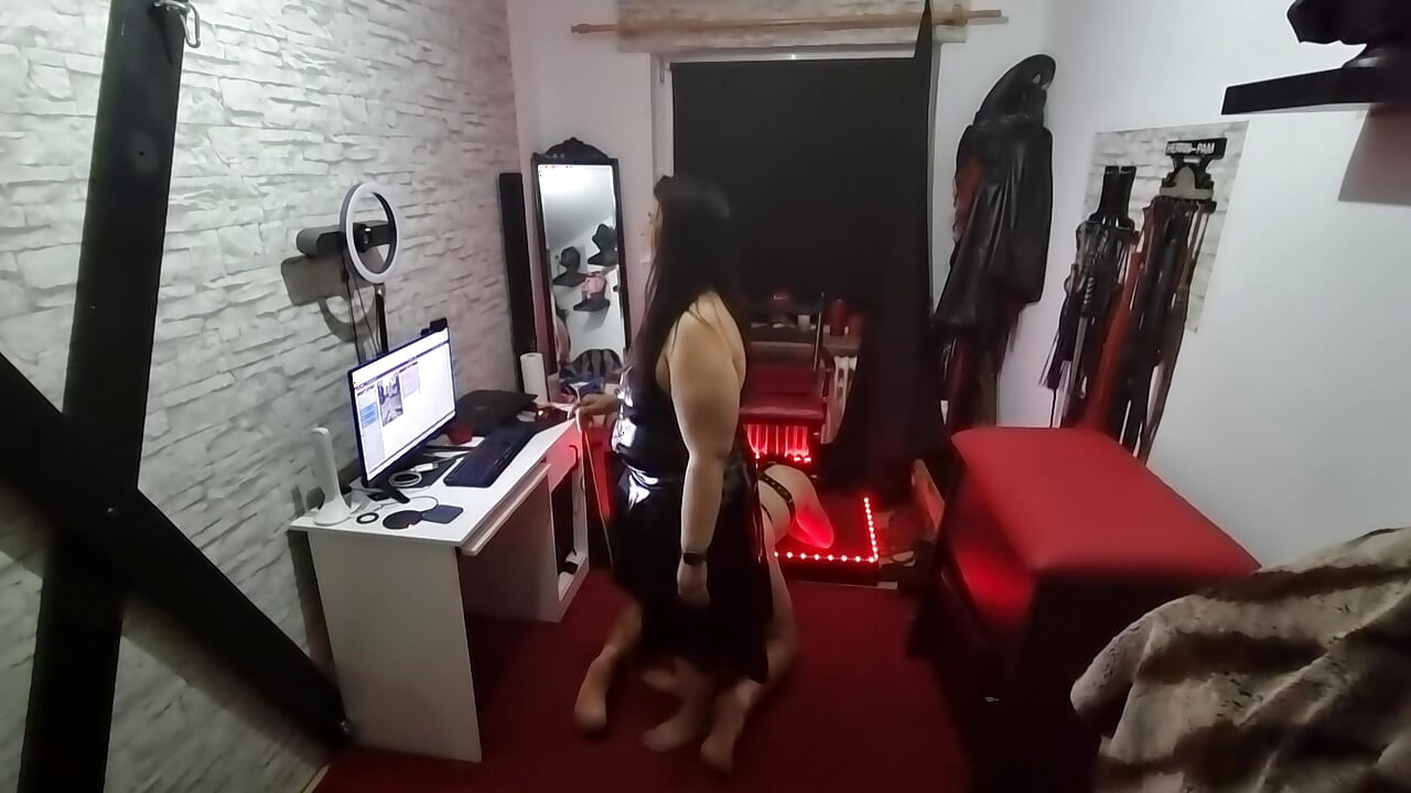 Live-sm-show mit meinem sklaven teil 4-4.