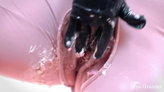 Cipka ciasto splosh fetysz jedzenia, mokre i niechlujne, kombinezon z PVC